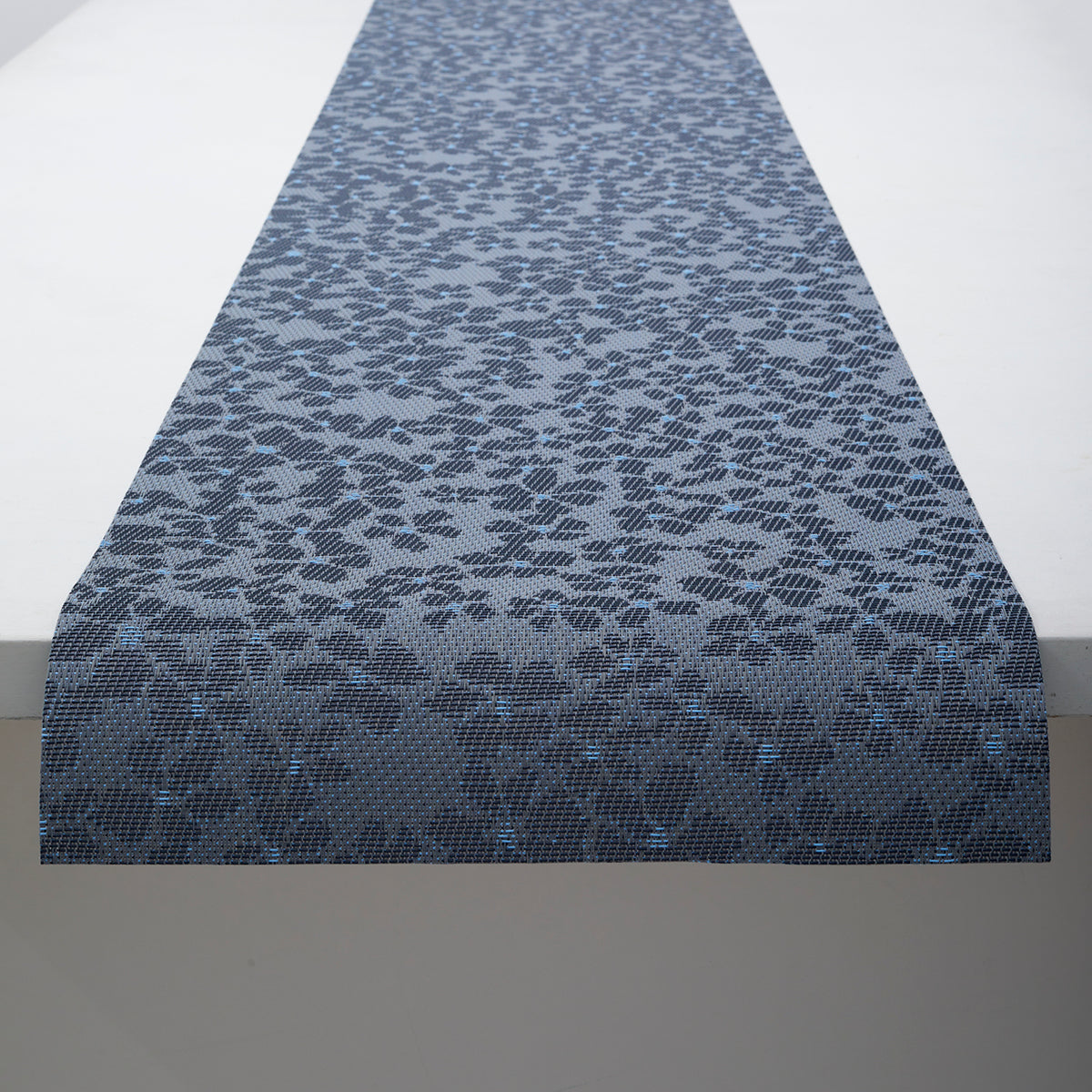 Flora Table Runners - Zephyr With Prop